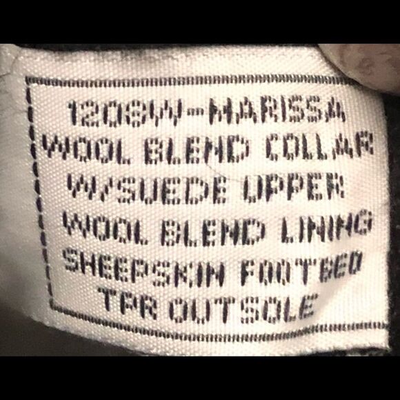 BearPaw Marissa Black Suede Short Boot Sz 8 - Picture 3 of 9